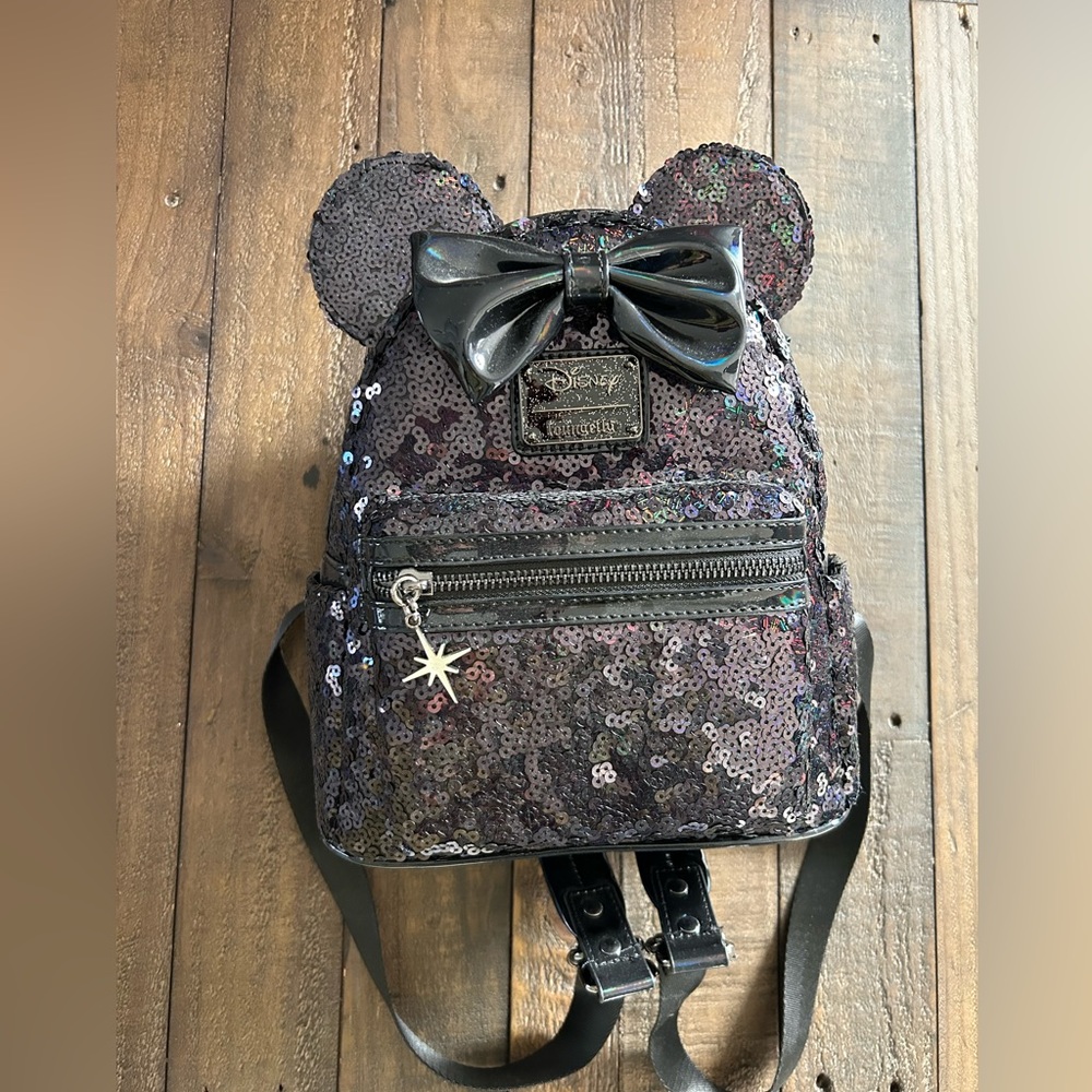 ⭐️SOLD⭐️ NWT LASR Exclusive Black Sequin Loungefly